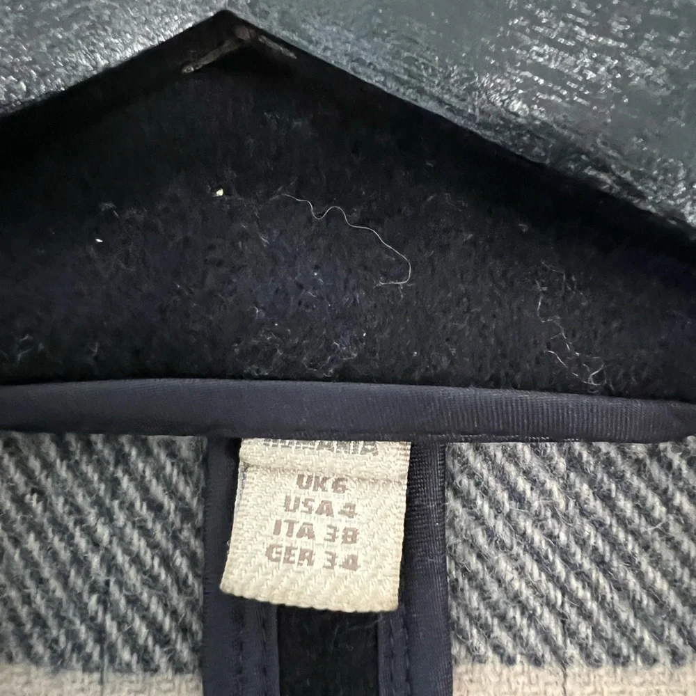 Burberry Brit coat 100% wool black sz 4 - Picture 6 of 6